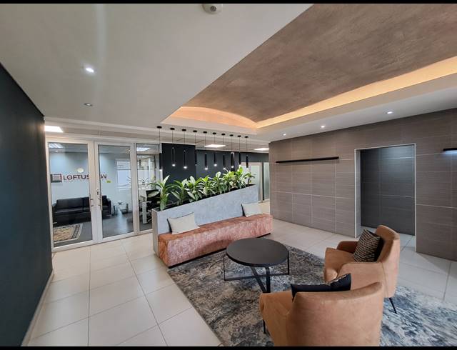 137M² OFFICE TO LET IN HYDE PARK